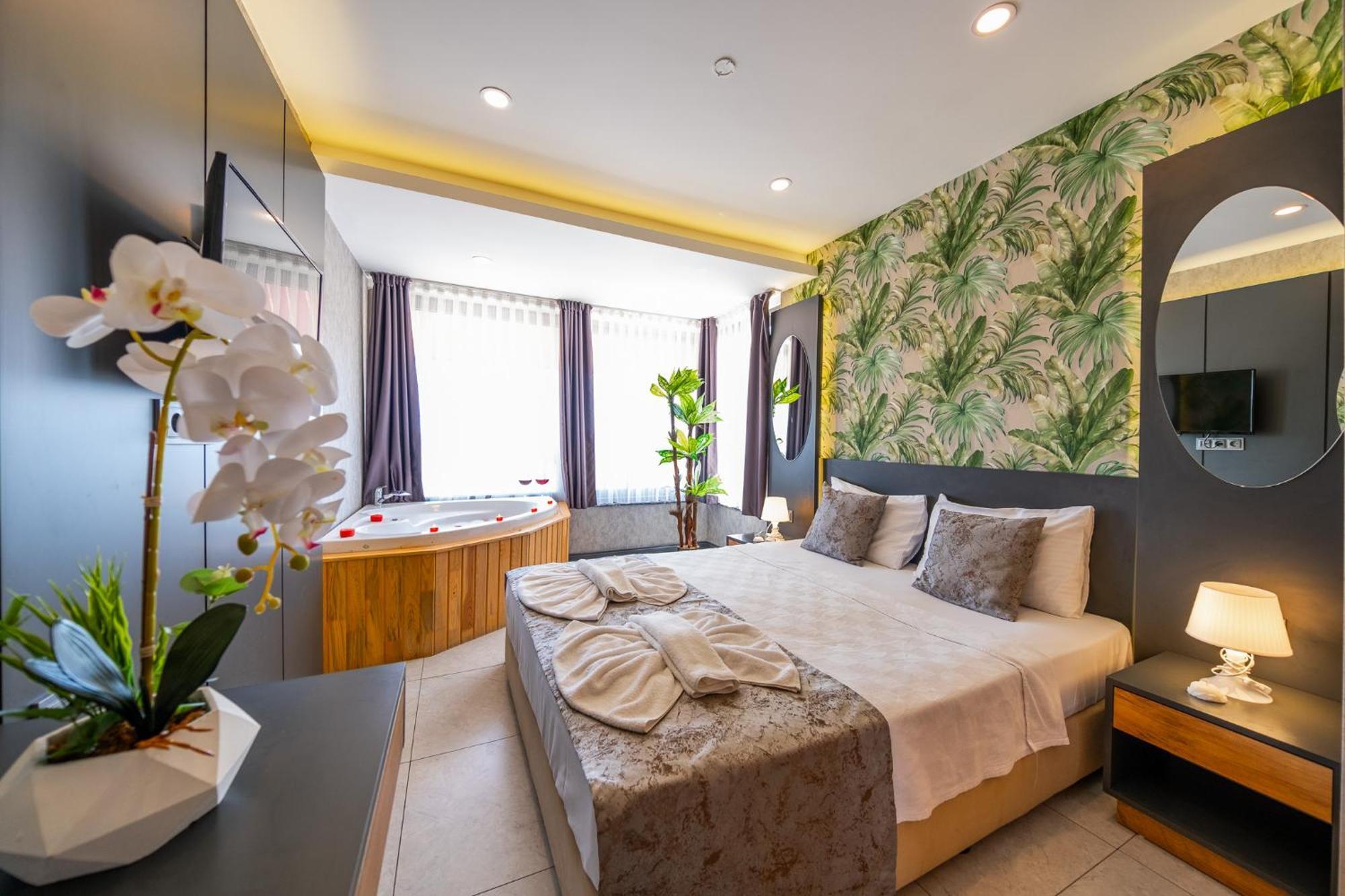 Mrt Suites Lara Antalya Ngoại thất bức ảnh